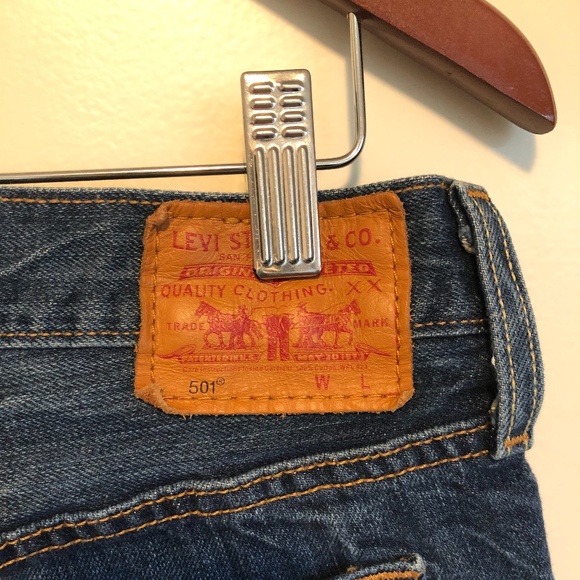 Levis Shorts Cut Offs - Picture 9 of 10